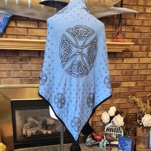 ZaXzo Danish Sweater Shawl Blue Black Celtic Cross Tassles Merino Wool